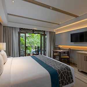 Zimmer mit Kingsize-Bett